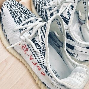 Mint Yeezy zebras 350 v2 with box worn 3 times price is semi firm